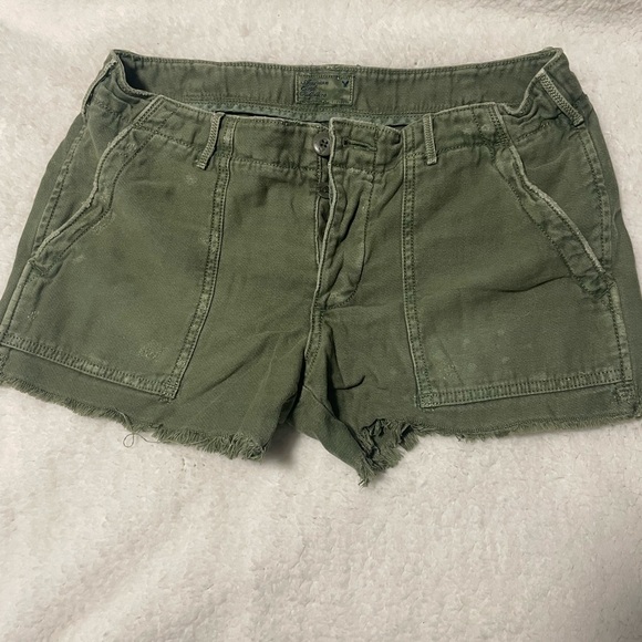 Olive Green cutoff utility shorts by American Eagle Outfitters size 2 - Picture 2 of 4